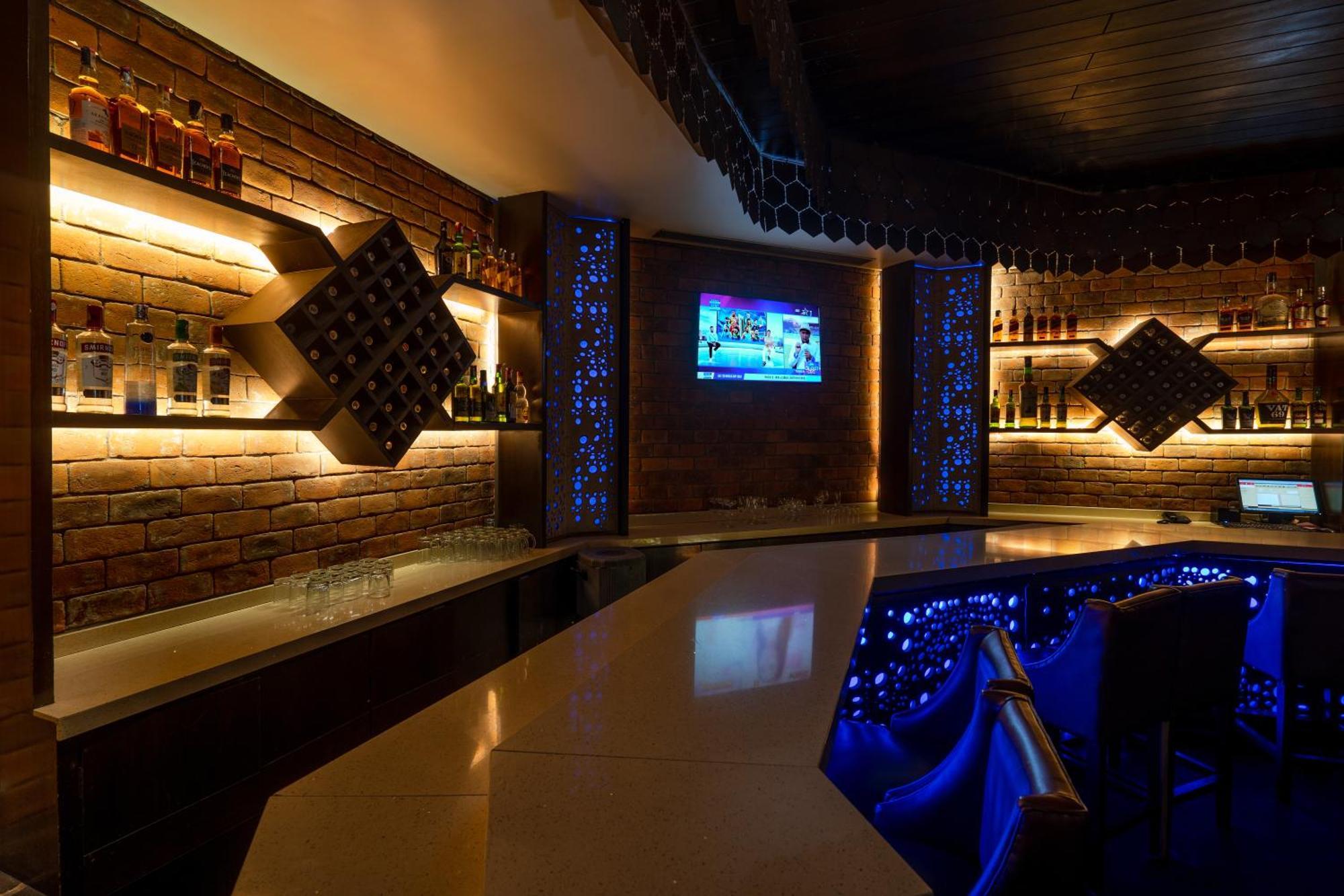Hotel Mayura Rāipur Buitenkant foto